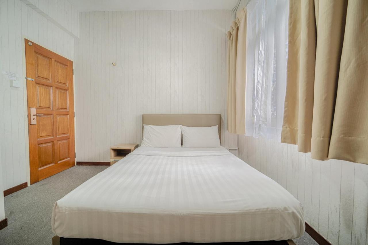 Spot On 89645 Ong'S Court Hotel George Town Exterior photo